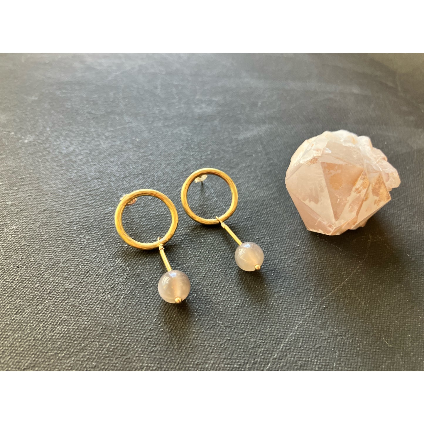 Peach Moonstone ピアス