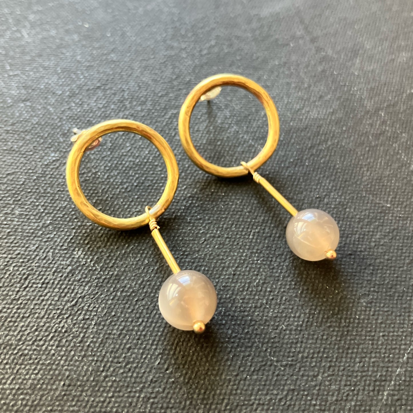 Peach Moonstone ピアス