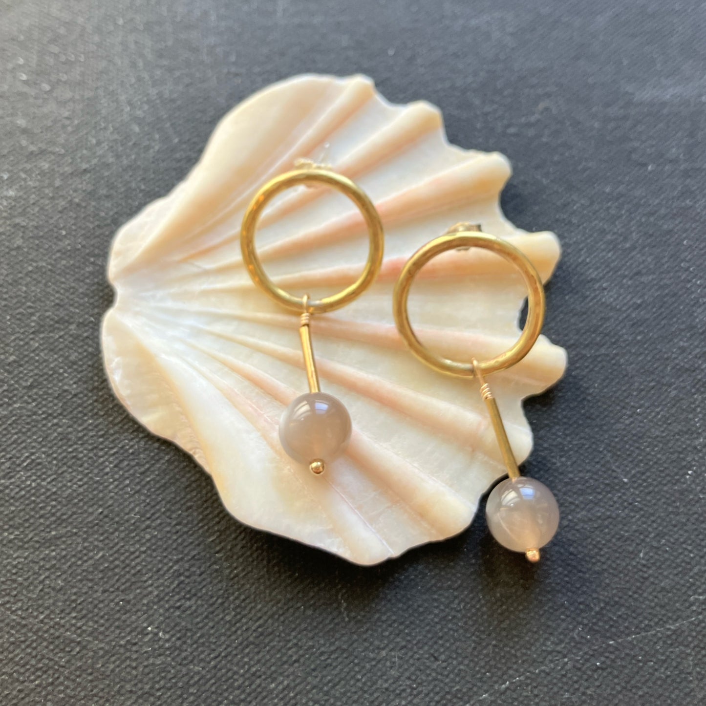 Peach Moonstone ピアス