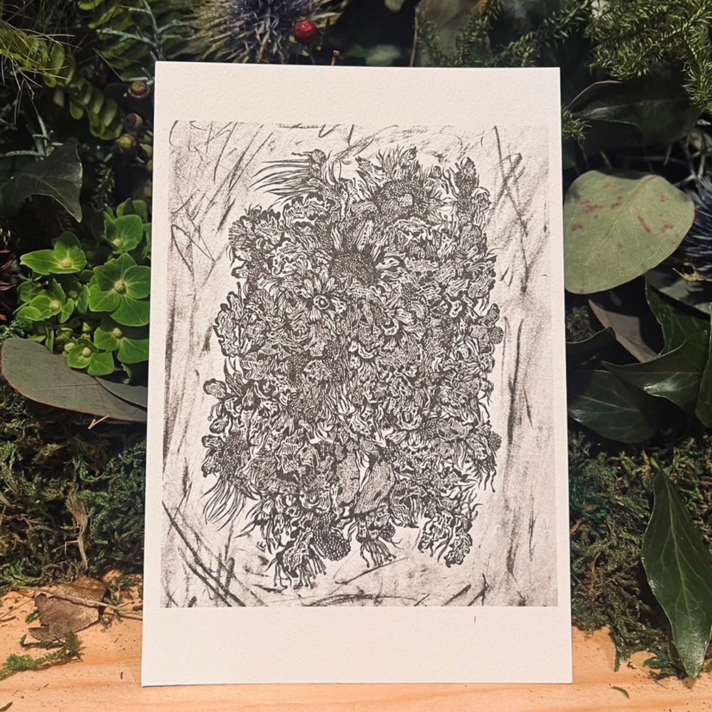 “Low Frequency Sound” ポストカードセット